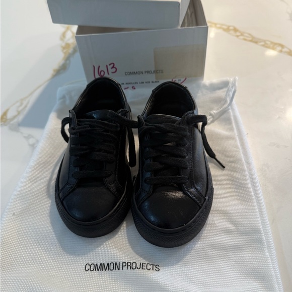 Common Projects Kids Sneakers in Black. - Picture 5 of 6